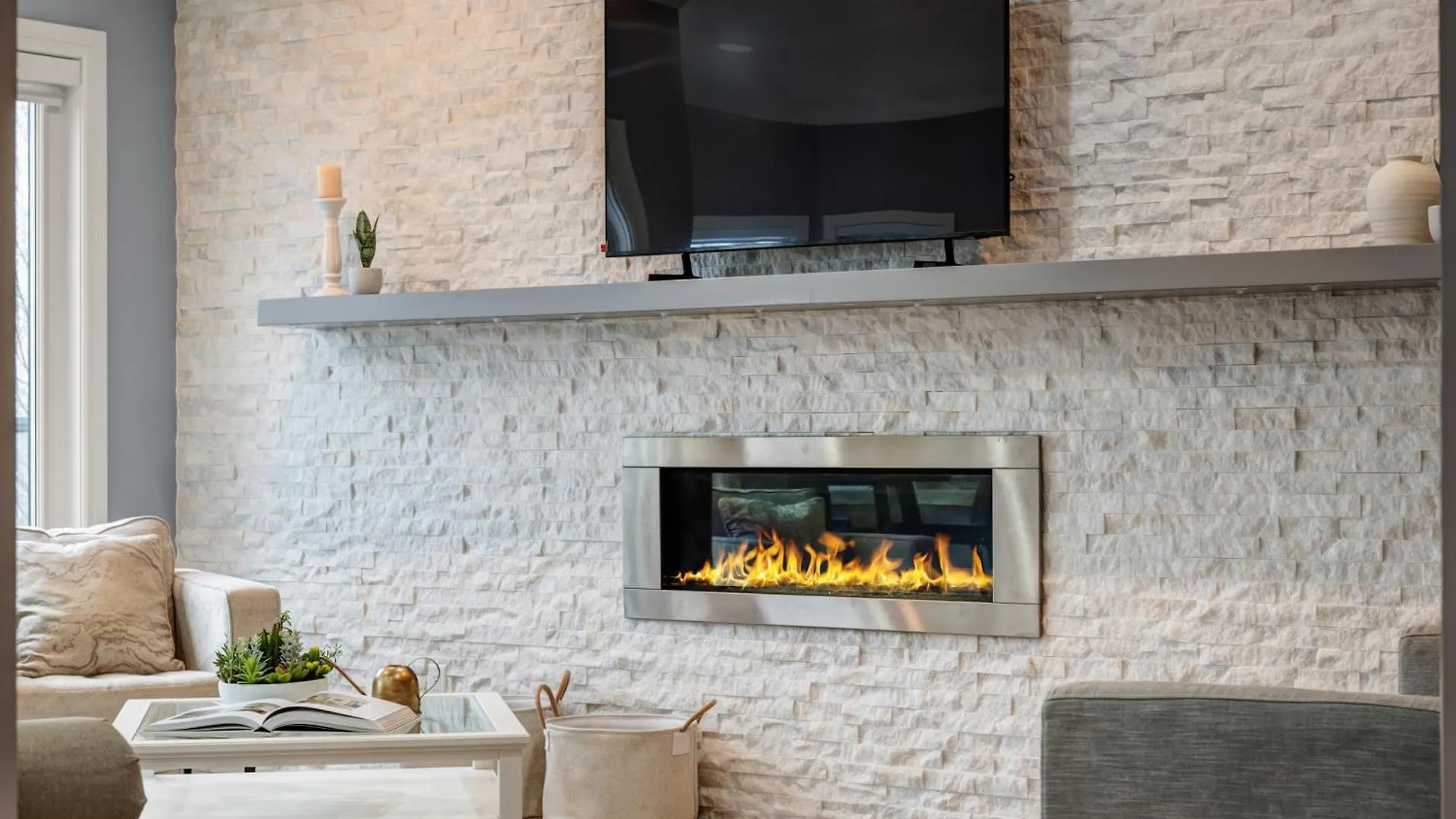 The Royal Ravine Luxury Retreat Villa Calgary