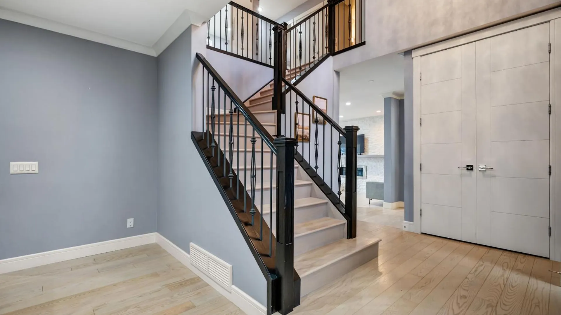 The Royal Ravine Luxury Retreat Villa Calgary Holiday home