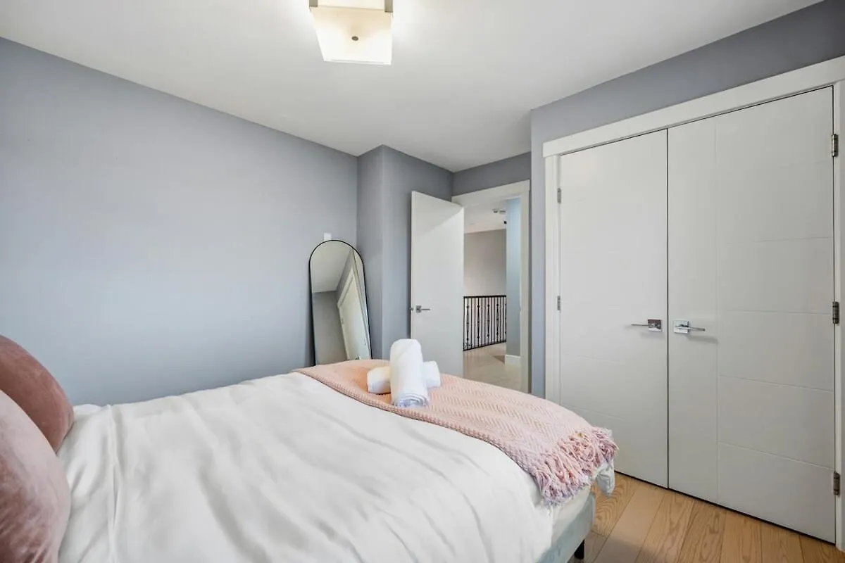 펜션 YYC The Royal Ravine Luxury Retreat 빌라