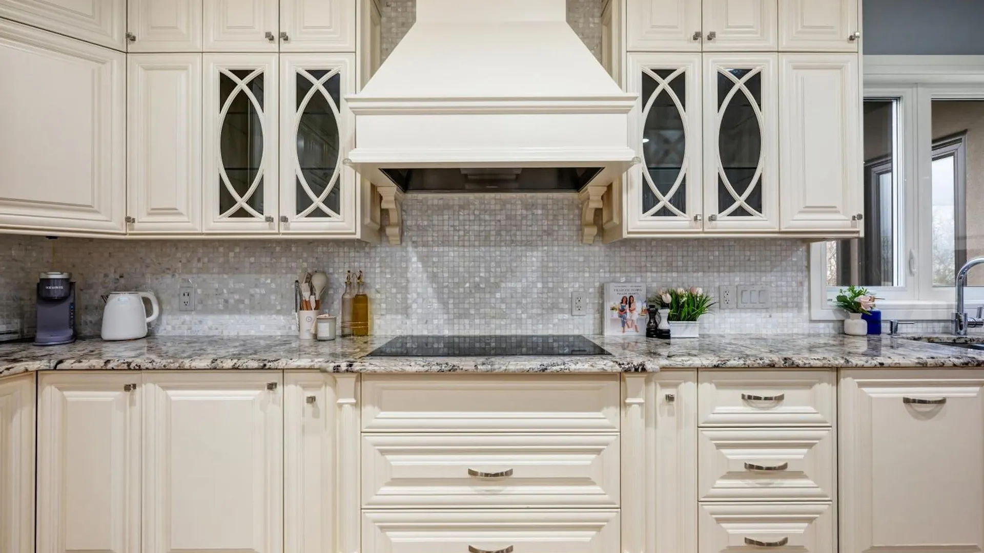 The Royal Ravine Luxury Retreat Villa Calgary
